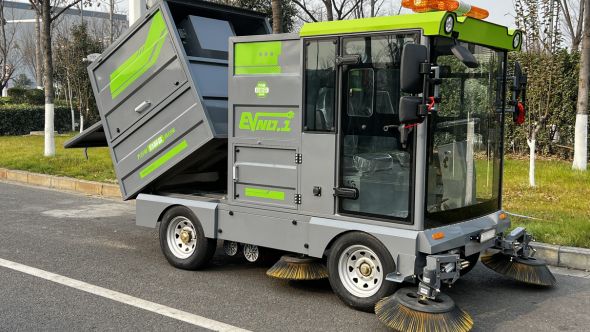 Uzen Y5C ESelf Dumping Street Sweeper 3